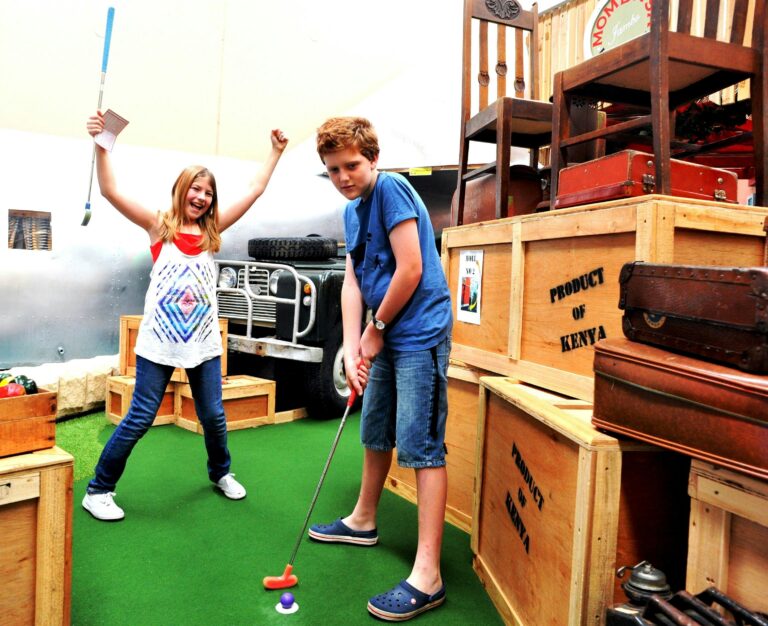 PUTT PLANET  MINI GOLF AT MIRANDA