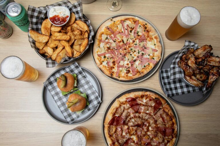Pizza & Beers