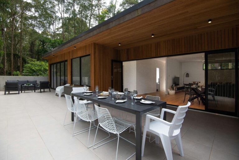 Alfresco Dining