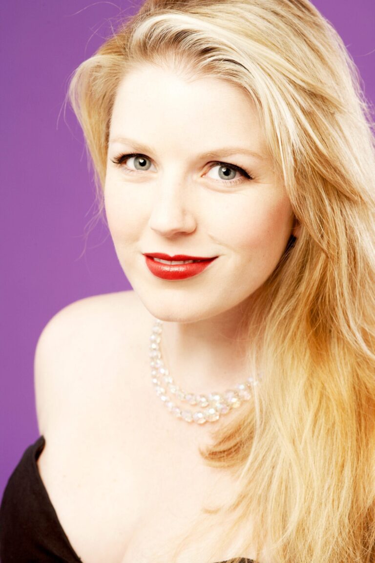 Penelope Mills headshot