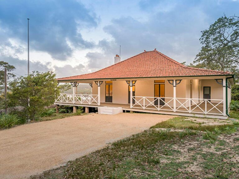 The front of Hilltop Cottage, Royal National Park. Photo: John Spencer © DPIE