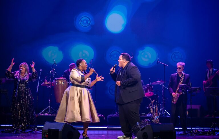 Photo of Judah Kelly & Asabi Goodman singing duet in The Big Chillout