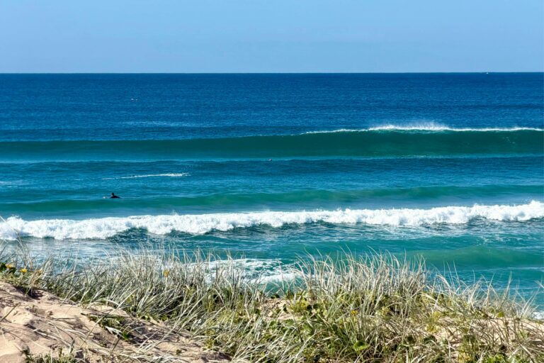Surf at Greenhills Beach